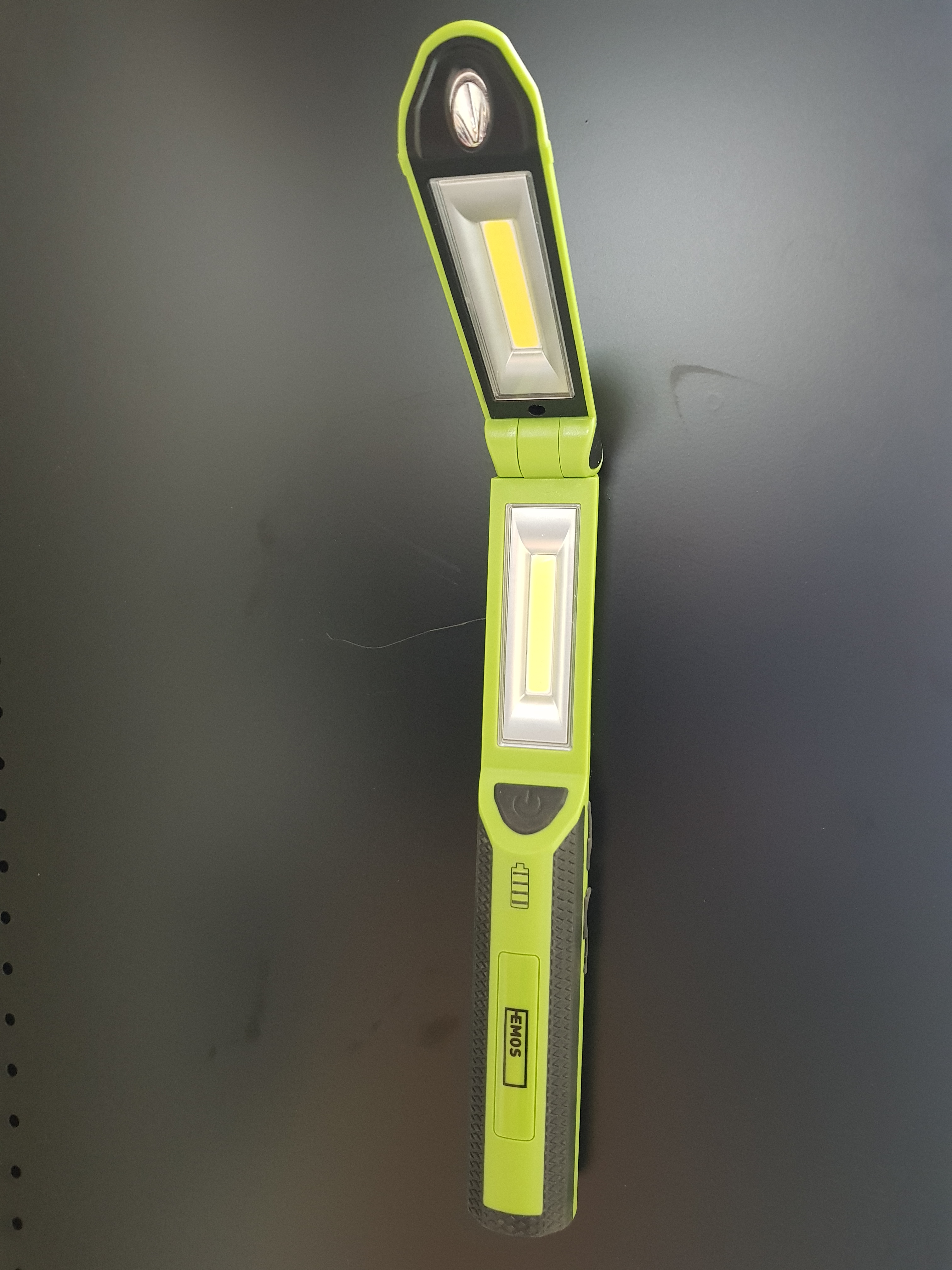 Nabíjecí svítilna LED P4535 + COB LED