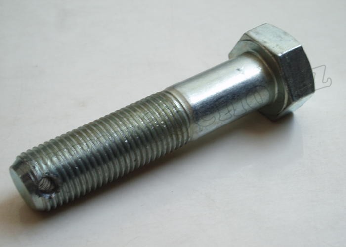 Šroub M16x1.5x70 - Zetor URI