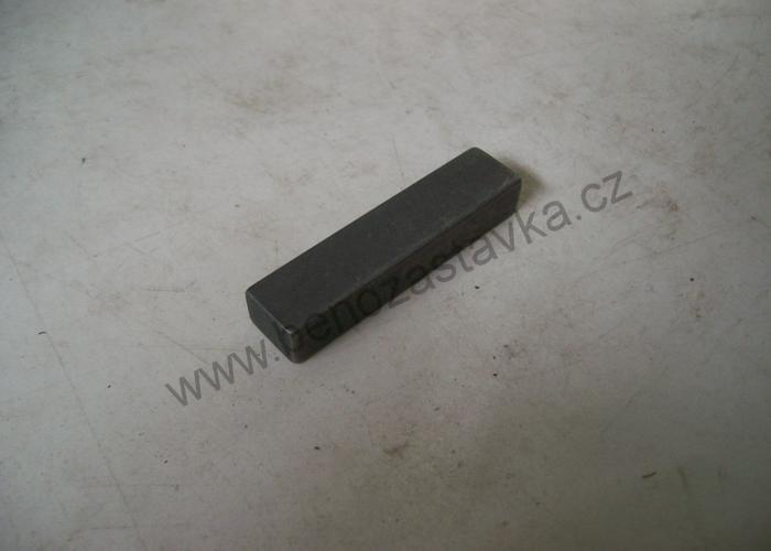 Pero 10x8x43 - Zetor 998024