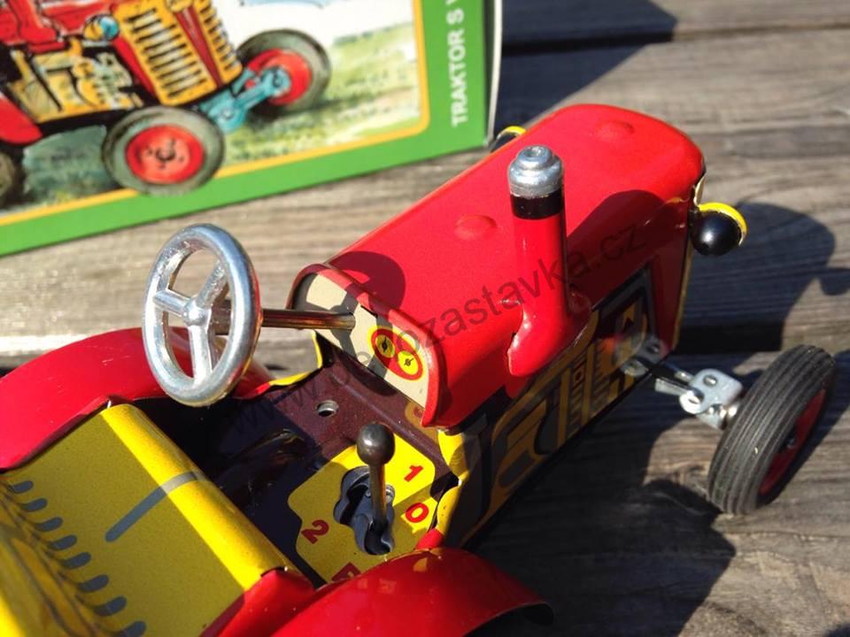 Plechový model traktor ZETOR 25 s valníkem červený - kovové disky - KOVAPCZ