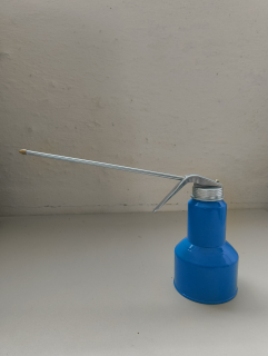 Olejnička plechová 500ml